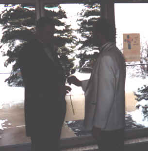 wedding13sm.jpg (10482 bytes)